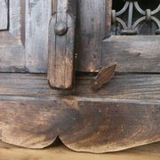 Massiv antik kolonial Schrank geschnitzt Holz Türen Gusseisen Gitter, Bali