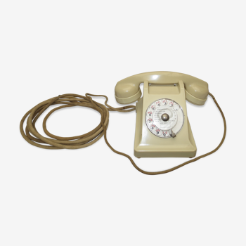 Téléphone vintage en bakelite de couleur ivoire