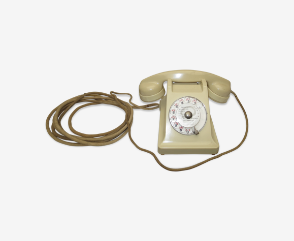 Téléphone vintage en bakelite de couleur ivoire