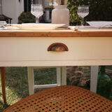 Farm table