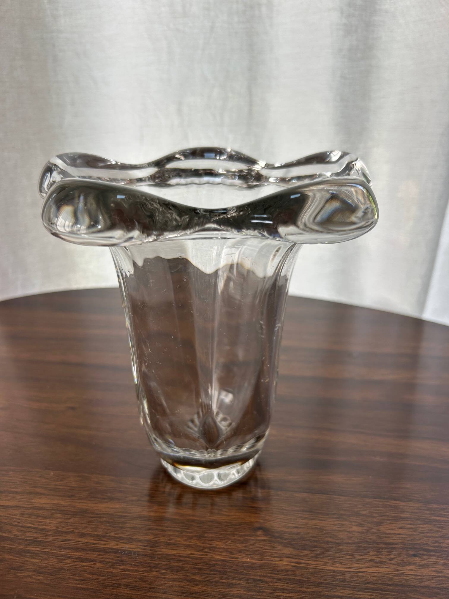 Pierre D'Avesn crystal vase