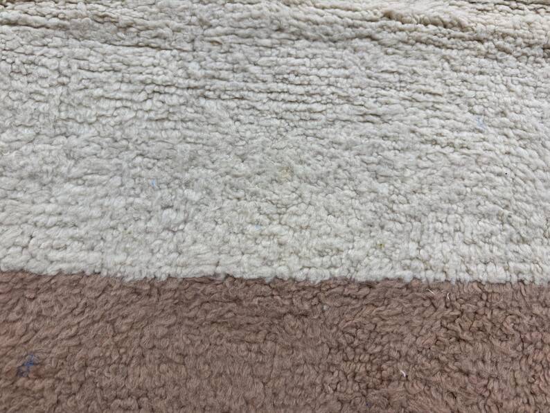 Traditional handmade Azilal rug size 200 x 300 cm
