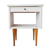 Vintage bedside table with tapered legs - white