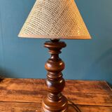Wooden foot table lamp