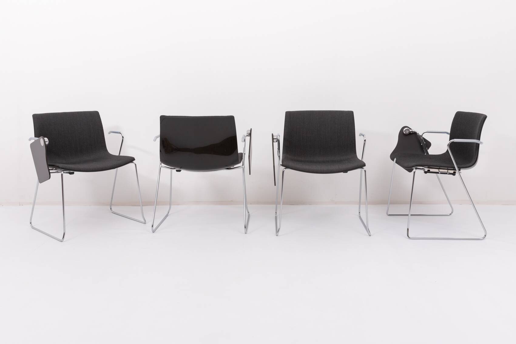 Suite de 4 chaises 'Catifa' par Lievore Altherr Molina pour Arper