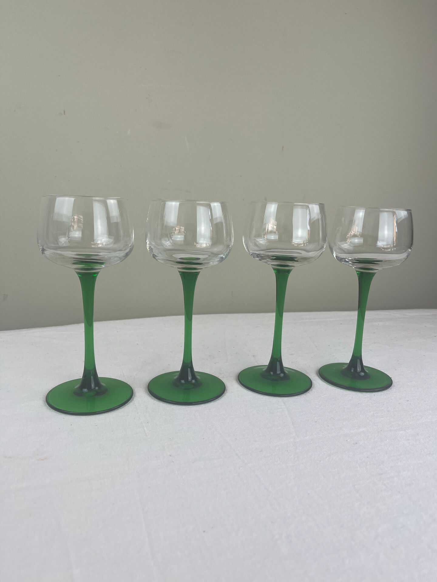 4 vintage glasses