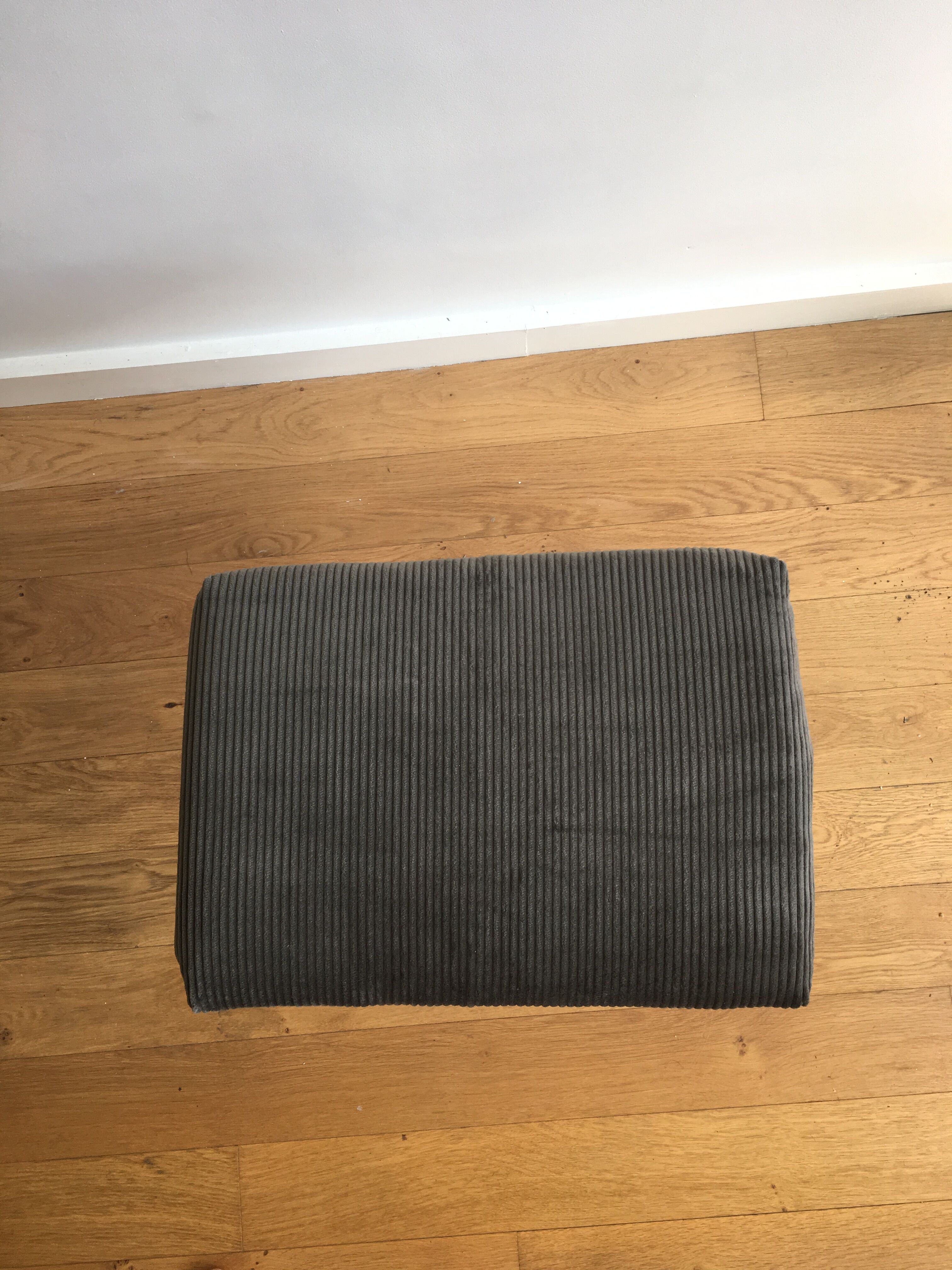 Stool or footrest upholstered in Velvet big sides