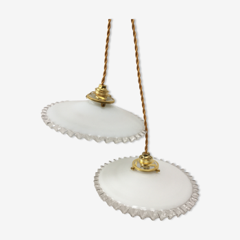 Pair of white opaline suspensions and transparent serrate edges