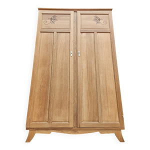 Armoire parisienne