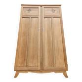 Armoire parisienne