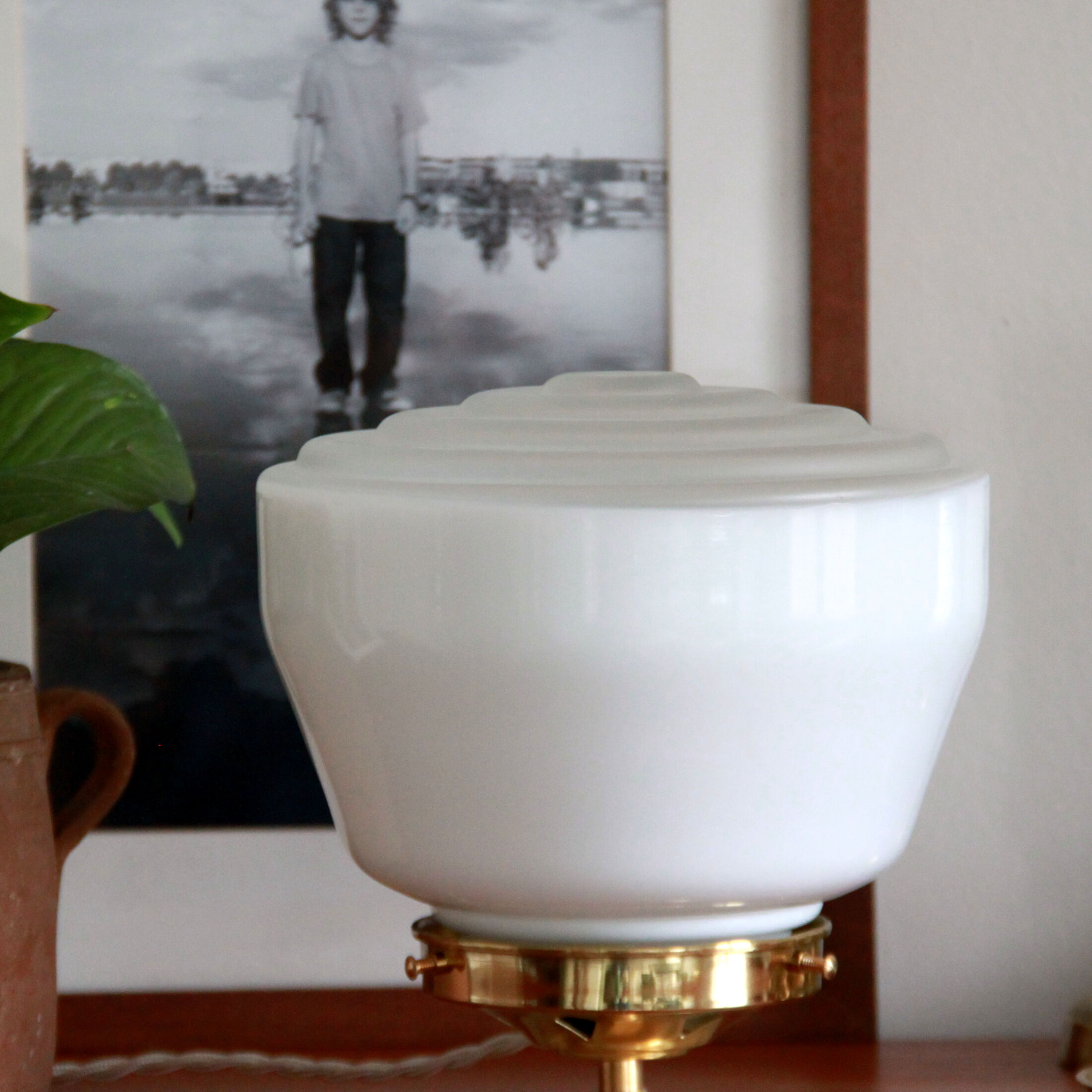 Table lamp brass and glass white