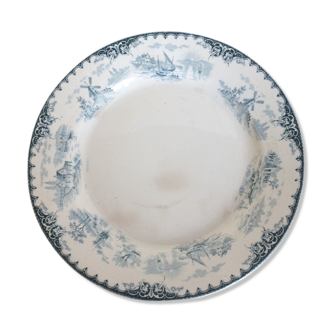 Round earthenware dish