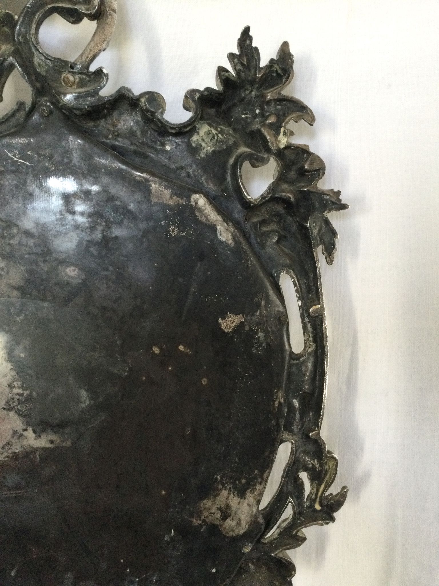 Nineteenth century mirror in silver bronze