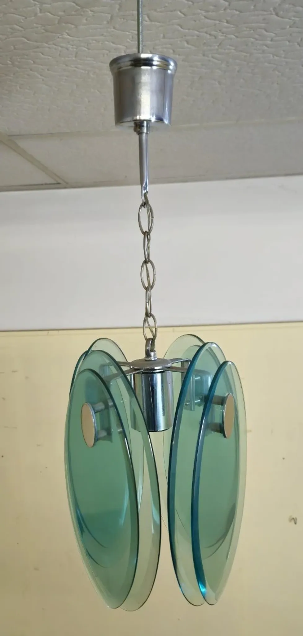 Nilo Veca for Fontana Arte: Vintage design pendant light in smoked green glass.