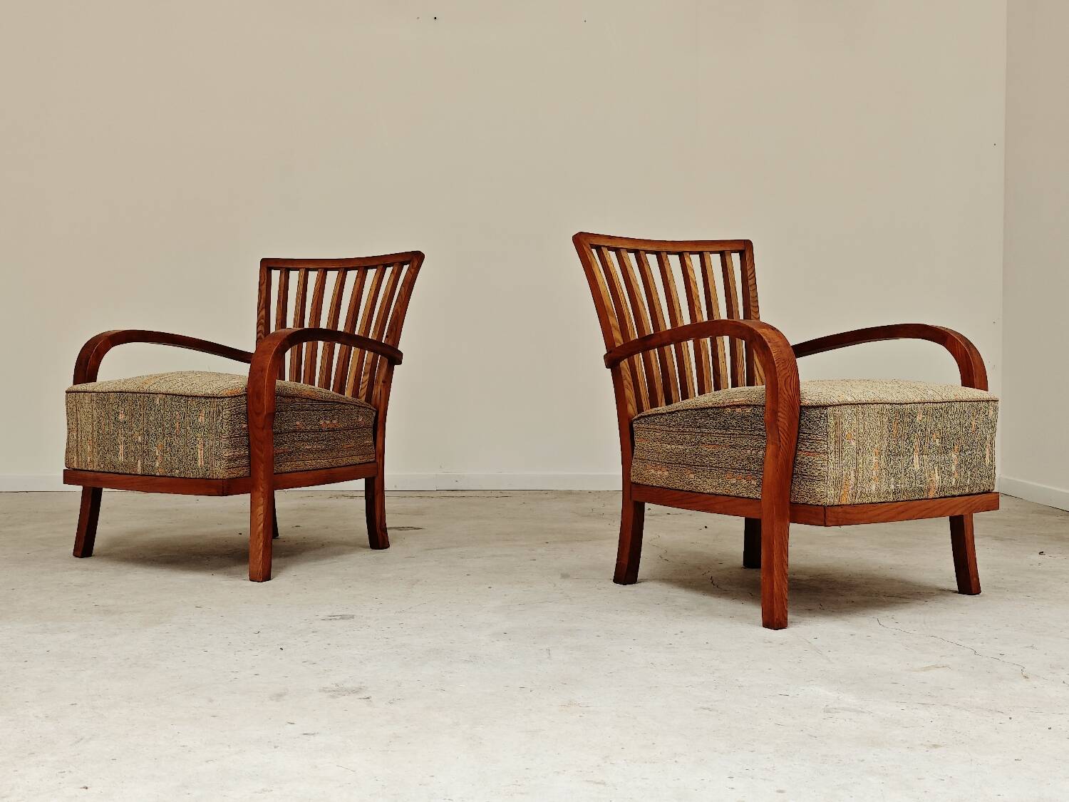 Pair of Krasna Jizba Art Deco solid wood armchairs