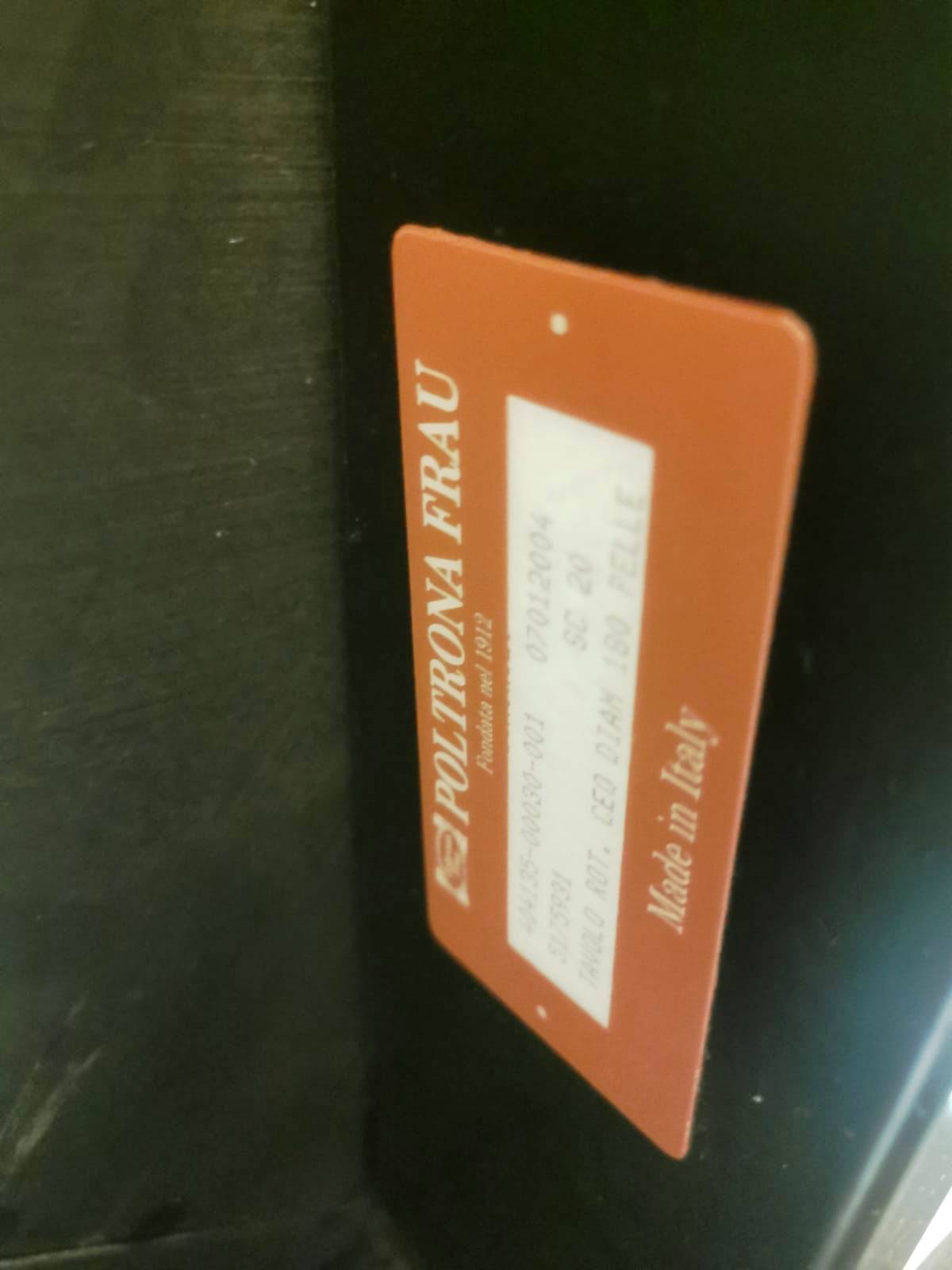 CEO Cube Meeting Round Table, Poltrona Frau