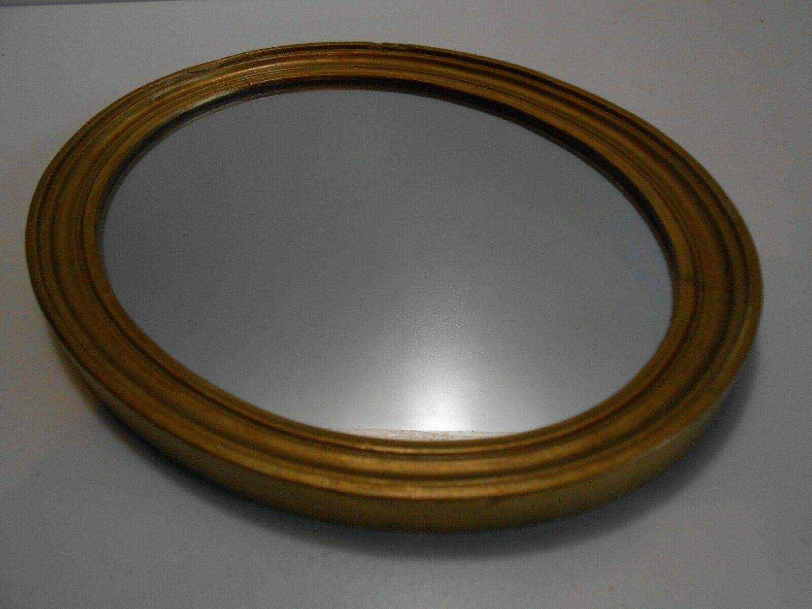 Oval mirror gilded wood