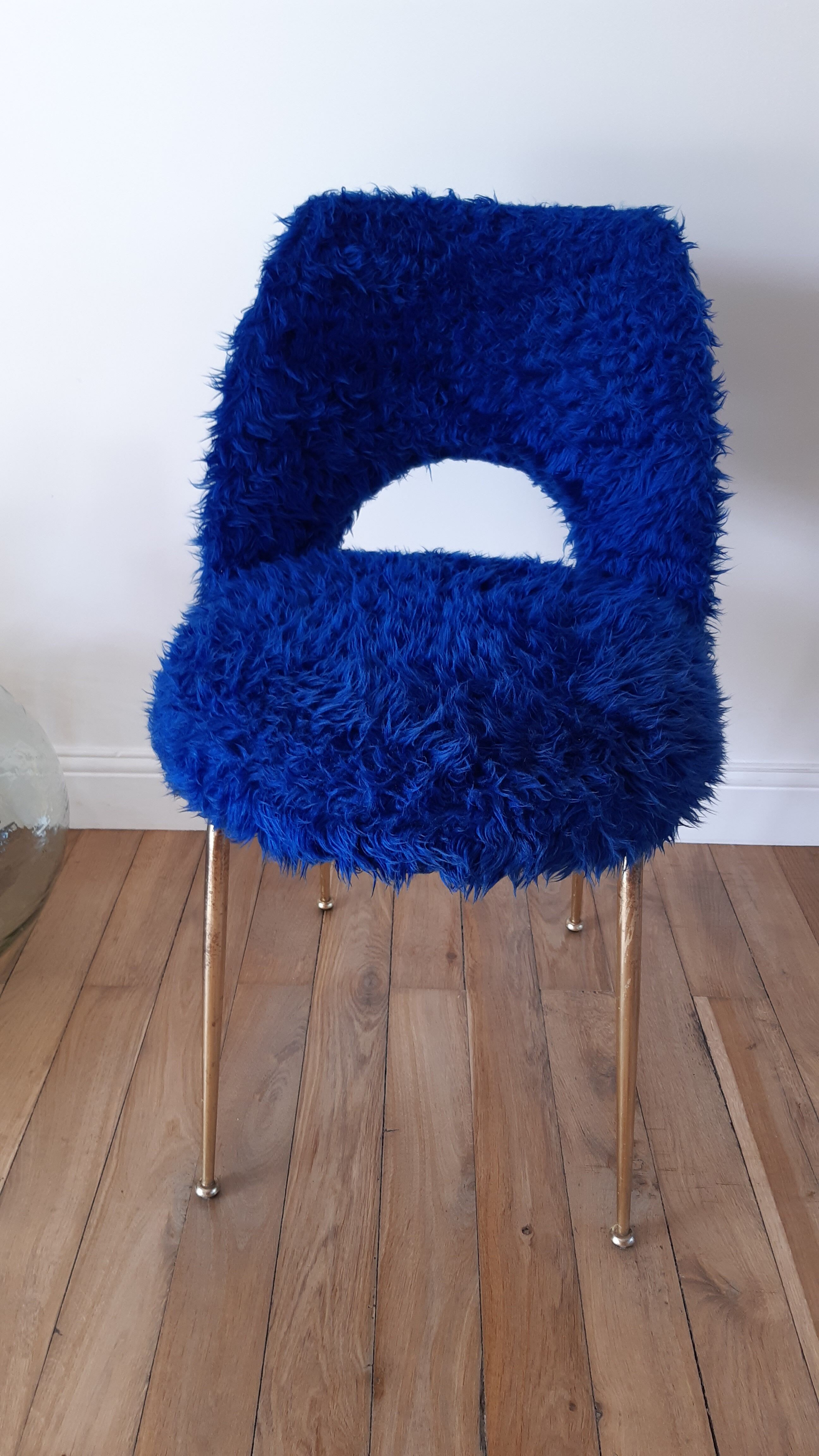 Chair in royal blue moumoute and brass legs 60s
