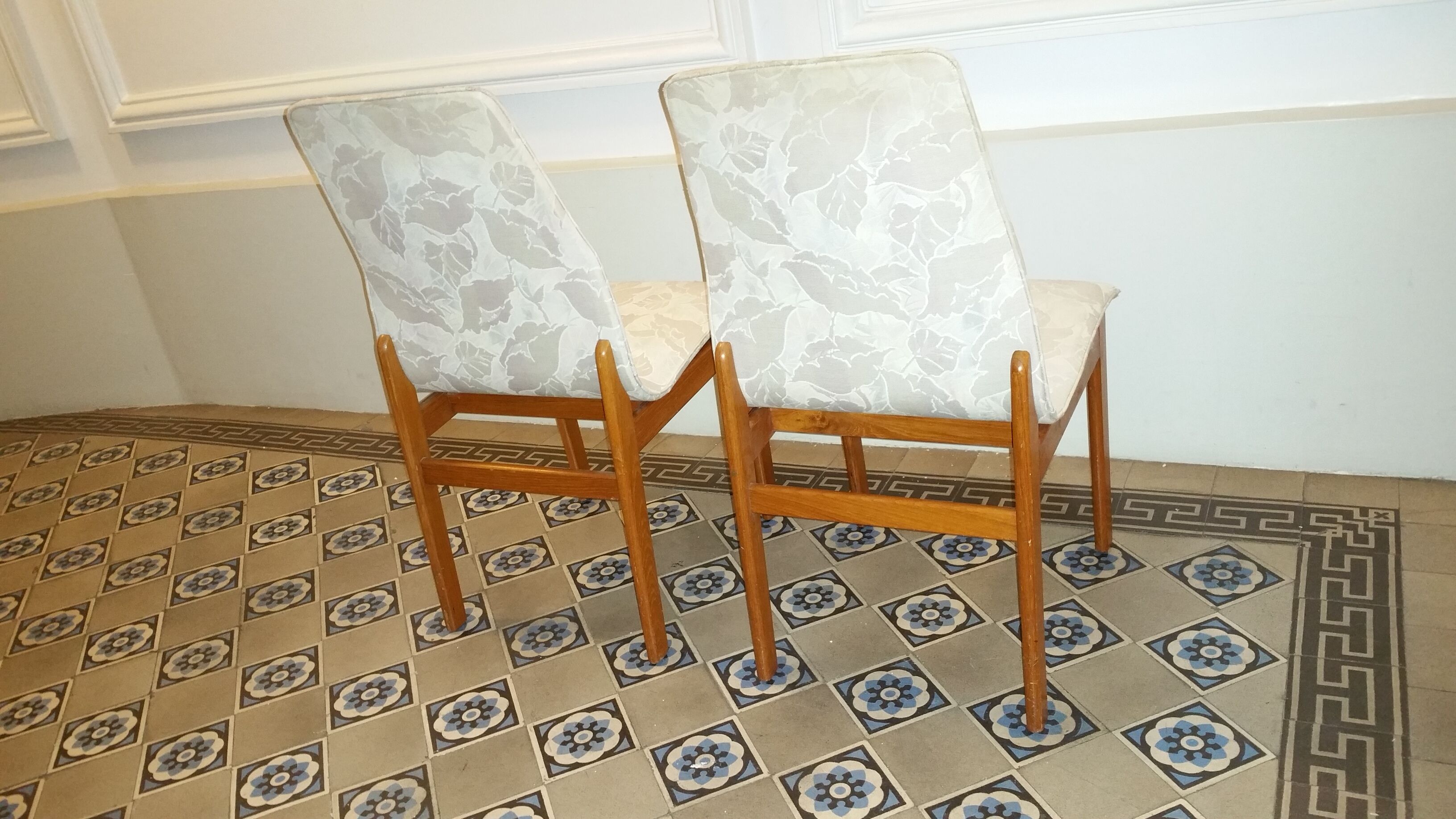 4 Danish chairs