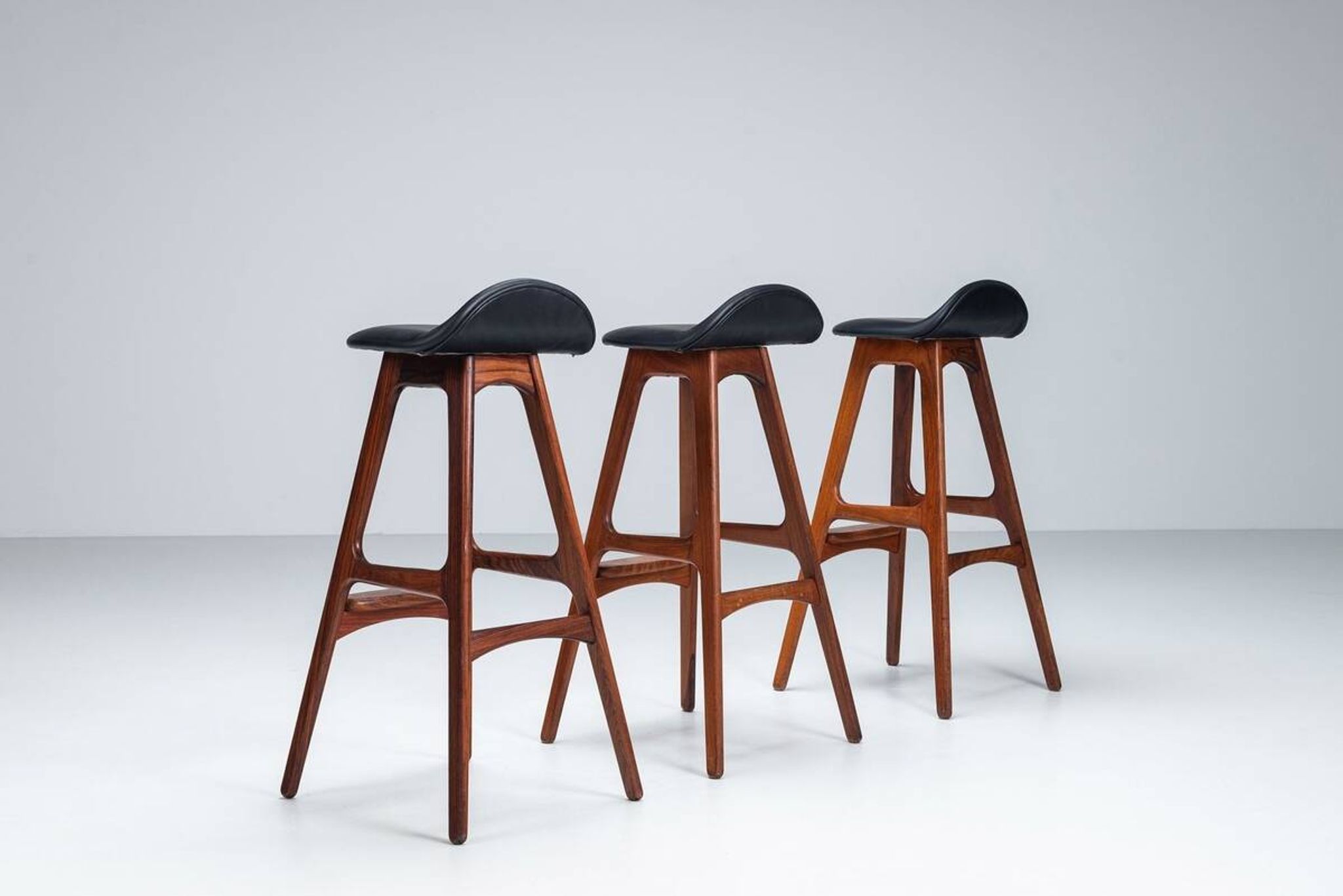 Erik Buch set of three “OD61” bar stools in rosewood Oddense Denmark 1965