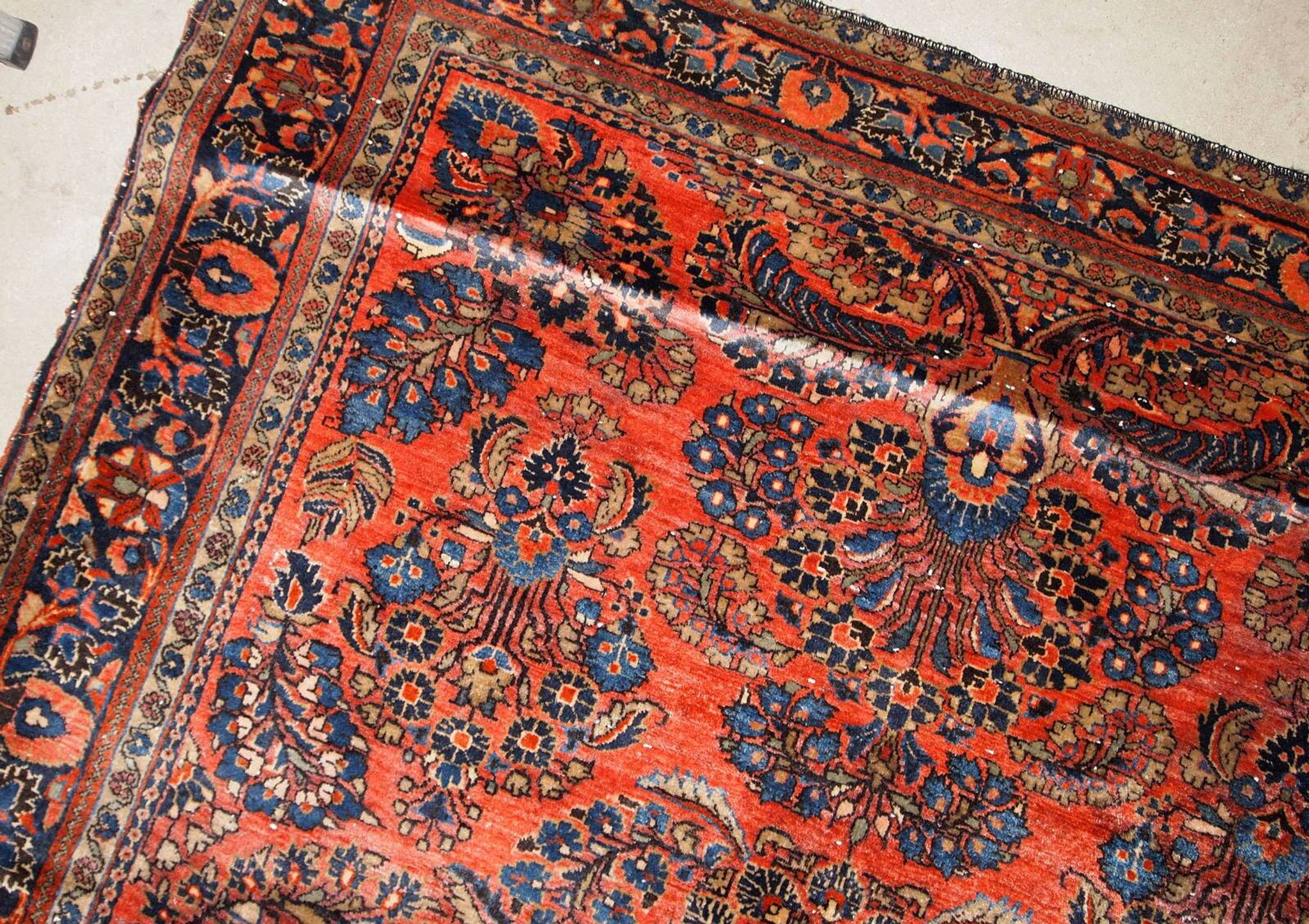 Handmade antique Persian Sarouk rug 4' x 6.4' (122cm x 195cm) 1920s - 1B790