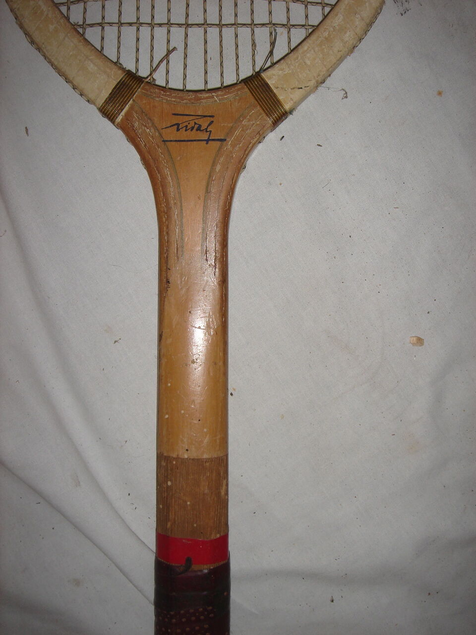 Old quides vivah wooden tennis racket, 1920/1930