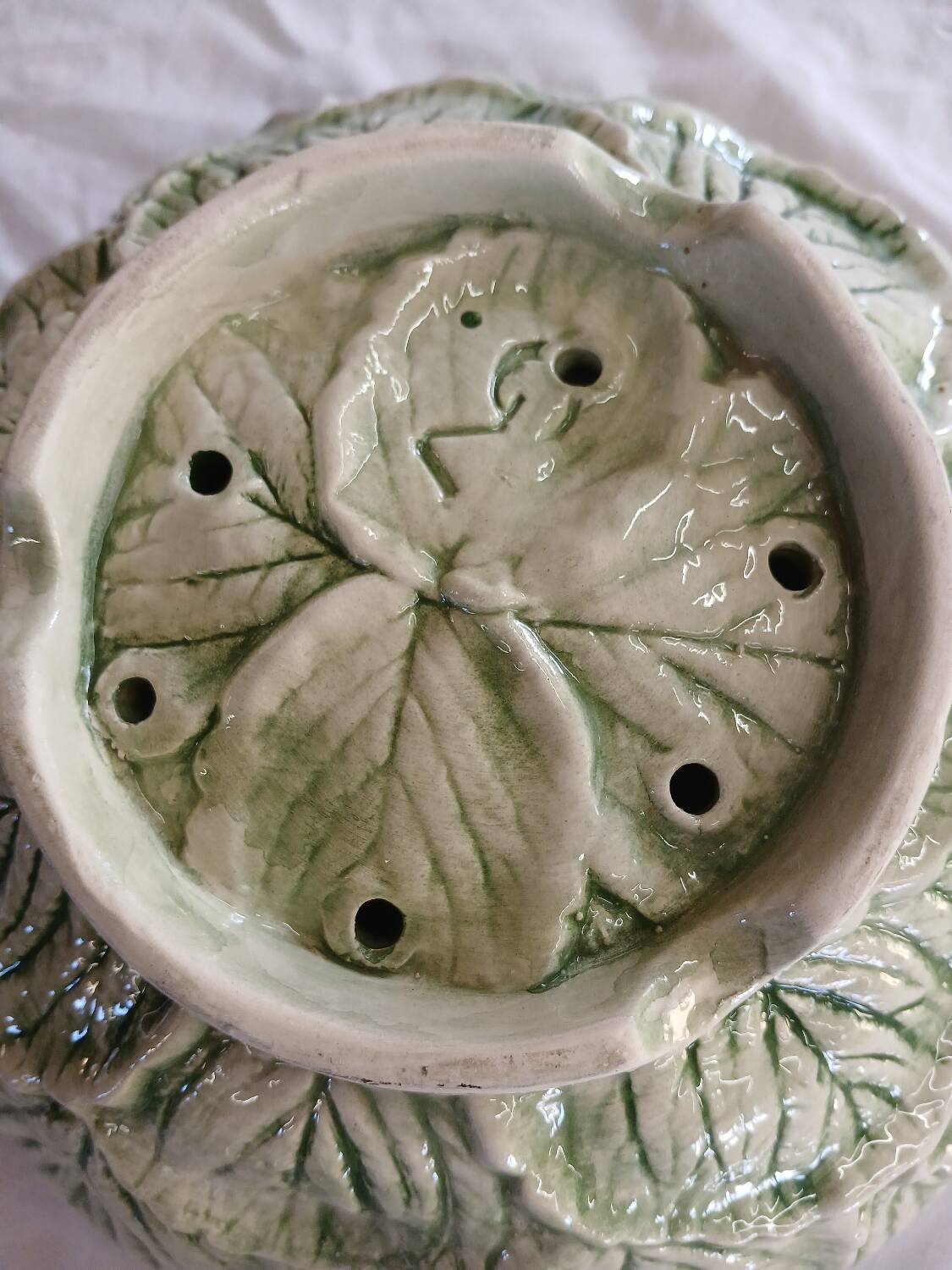 Flat slushie set and strawberry drainer