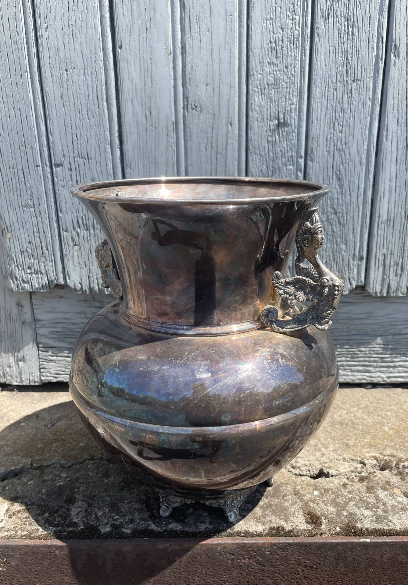 Champagne bucket