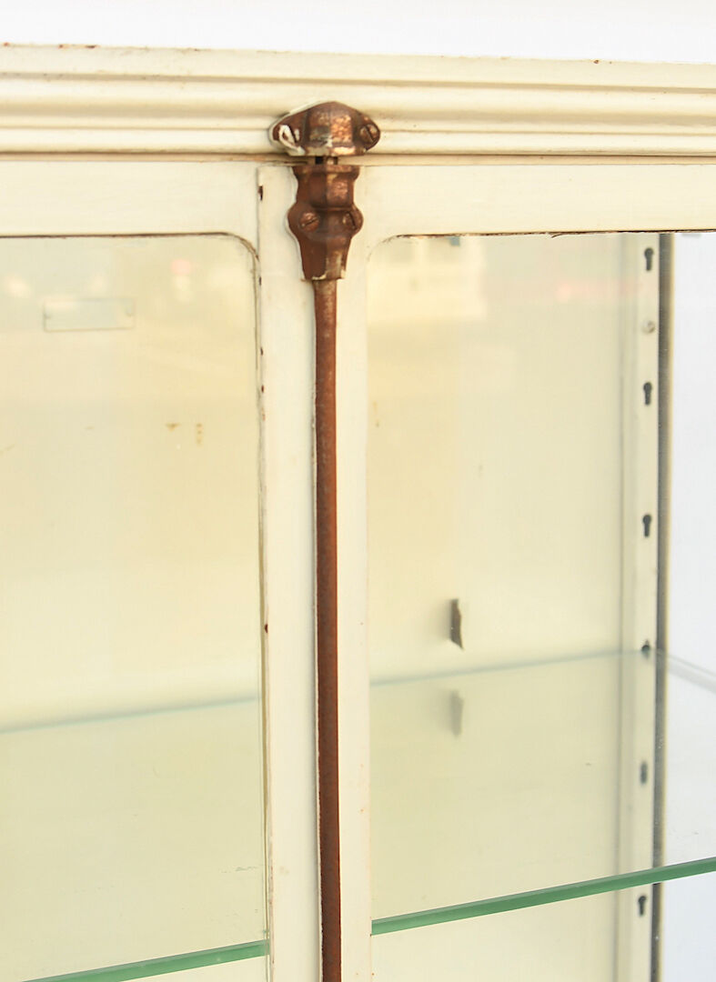 Former dentist showcase