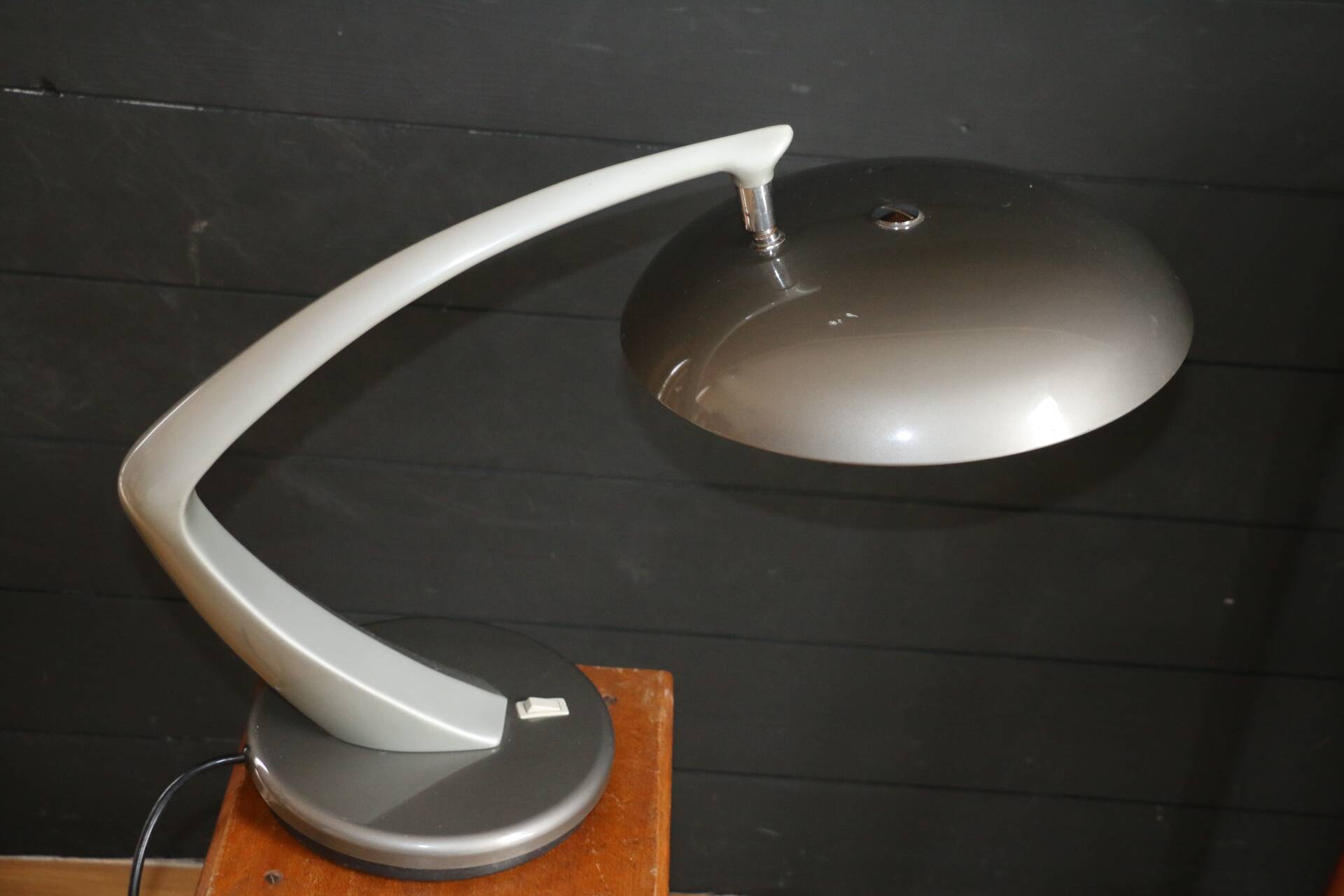 Metallic grey desk lamp FASE