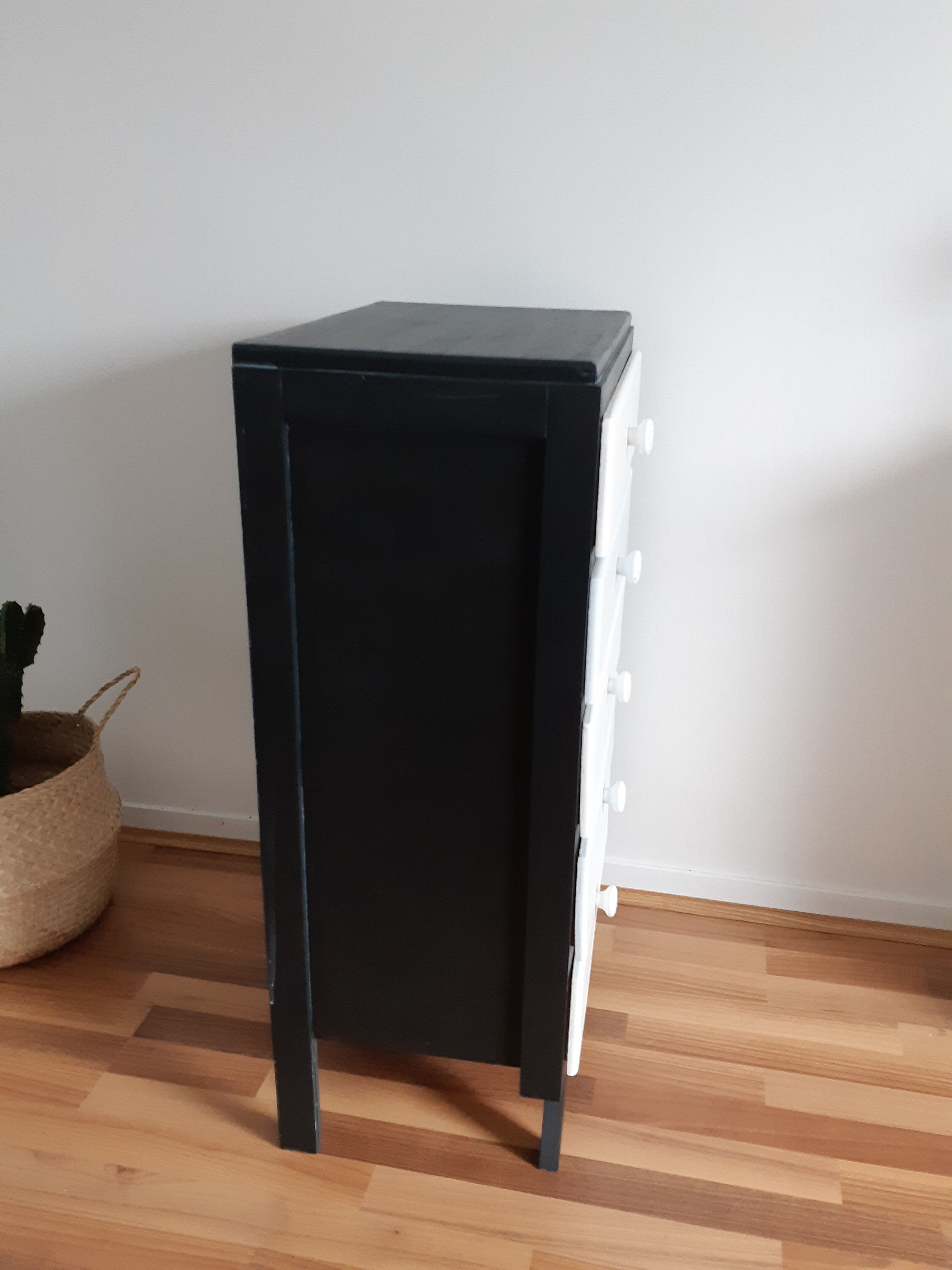 Vintage feet compass dresser