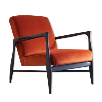Floating Velvet Armchair Fox Red Edition