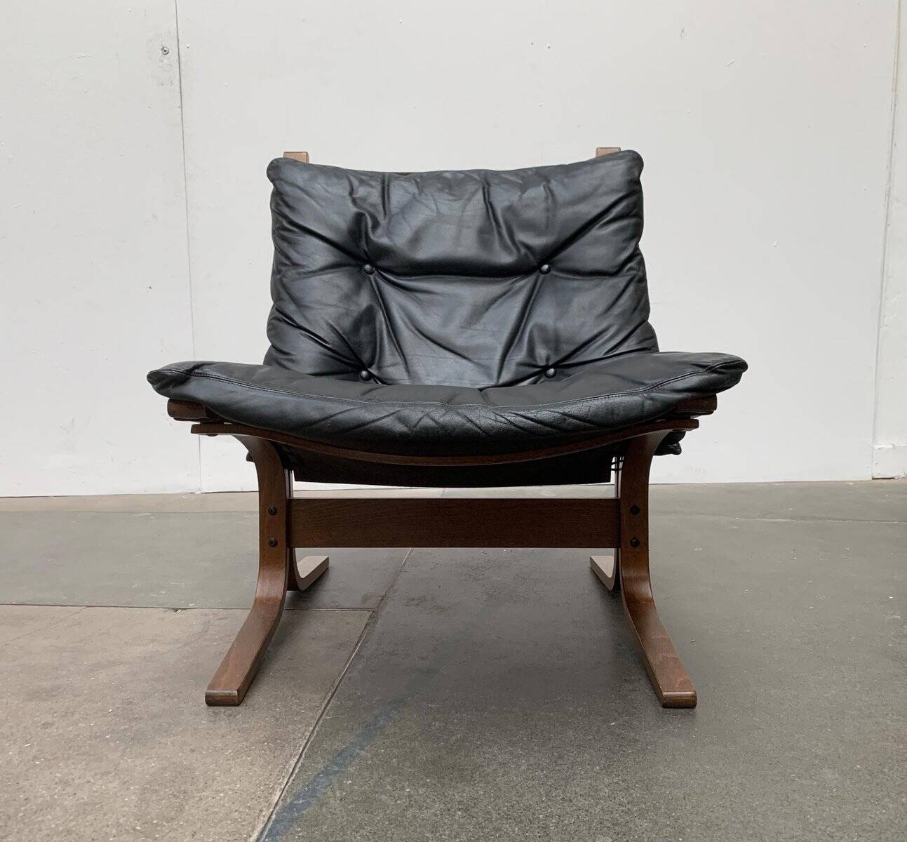 Set of 3 Norwegian Mi-Century Style Siesta Lounge Chairs and Glass Side Table by Ingmar Relling for Westnofa