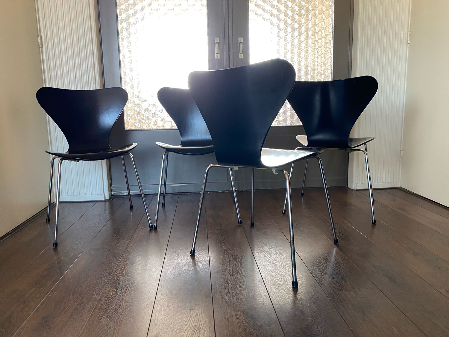 Set of 4 model 3107 dining chairs by Arne Jacobsen for Fritz Hansen 1988