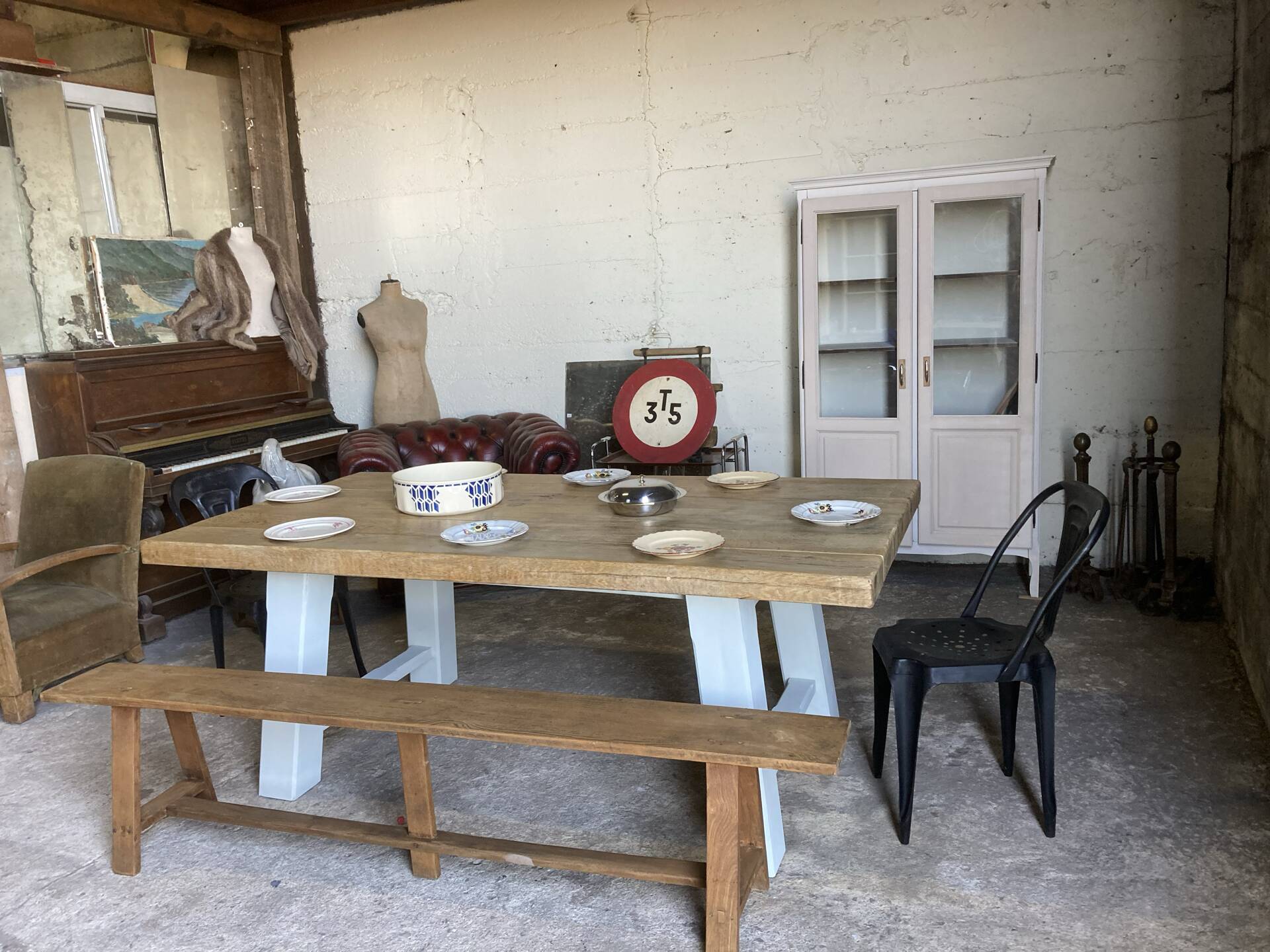 Mountain Farm Table