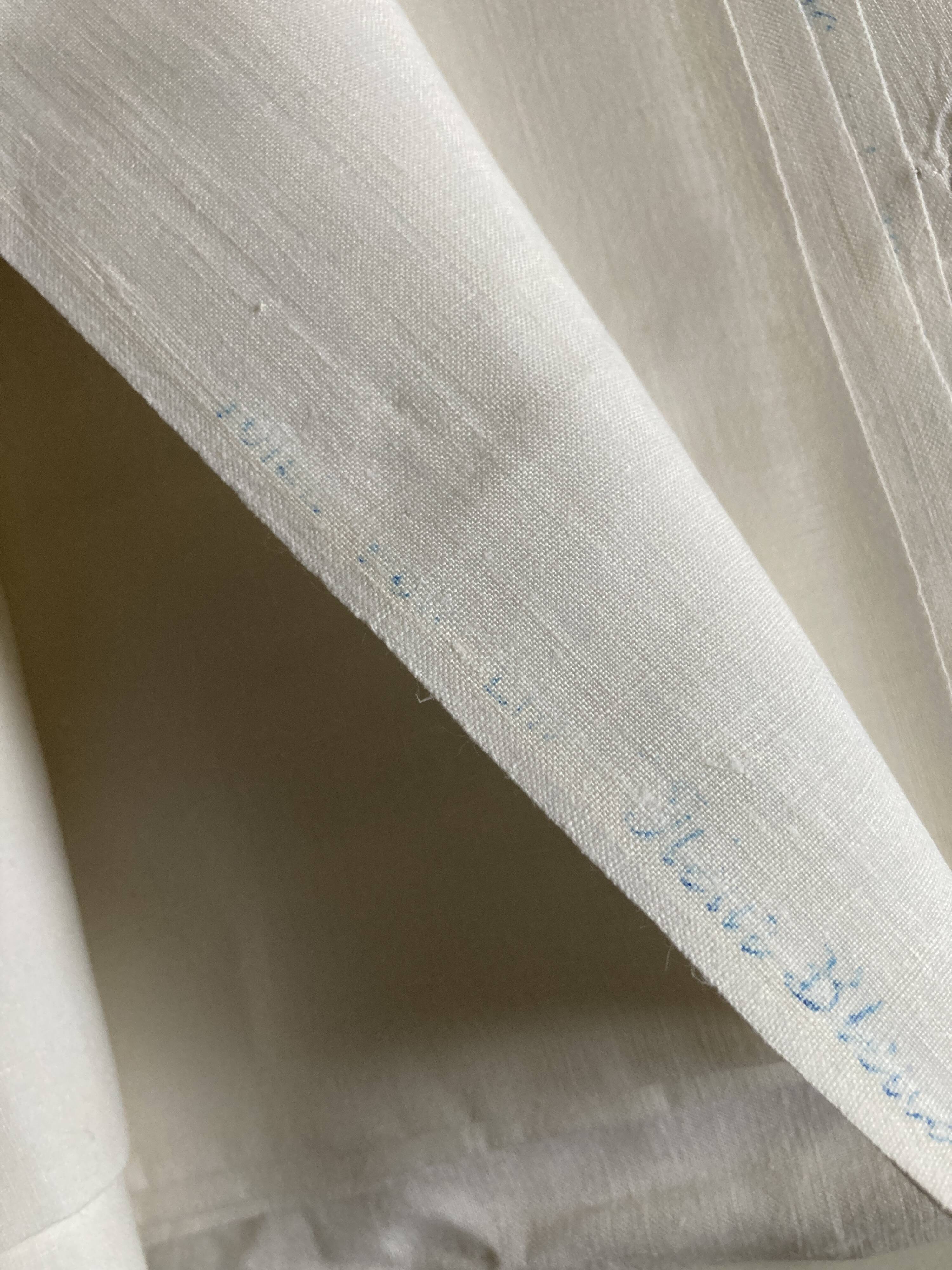 Reserve sheet in linen canvas 1960 embroidered bumblebee Blue Flower