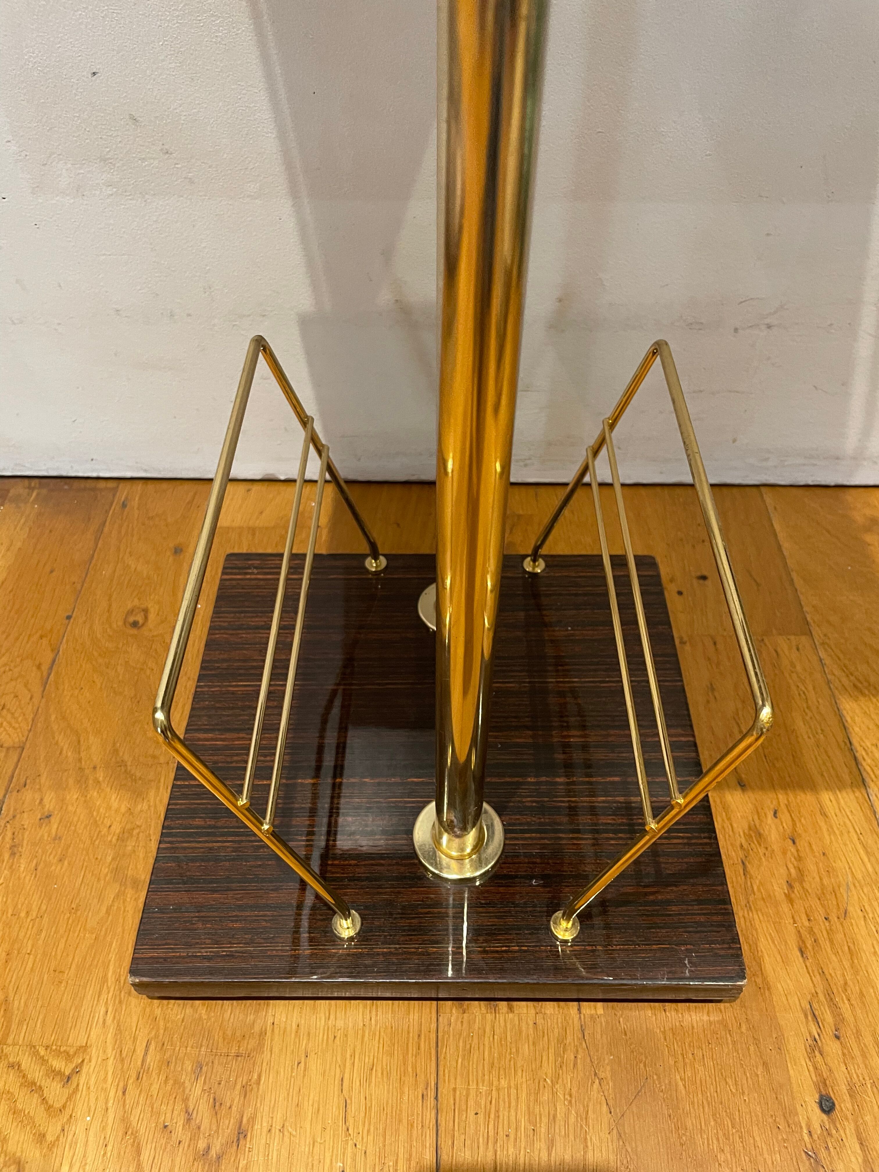 Sellette, porte revue formica et métal doré