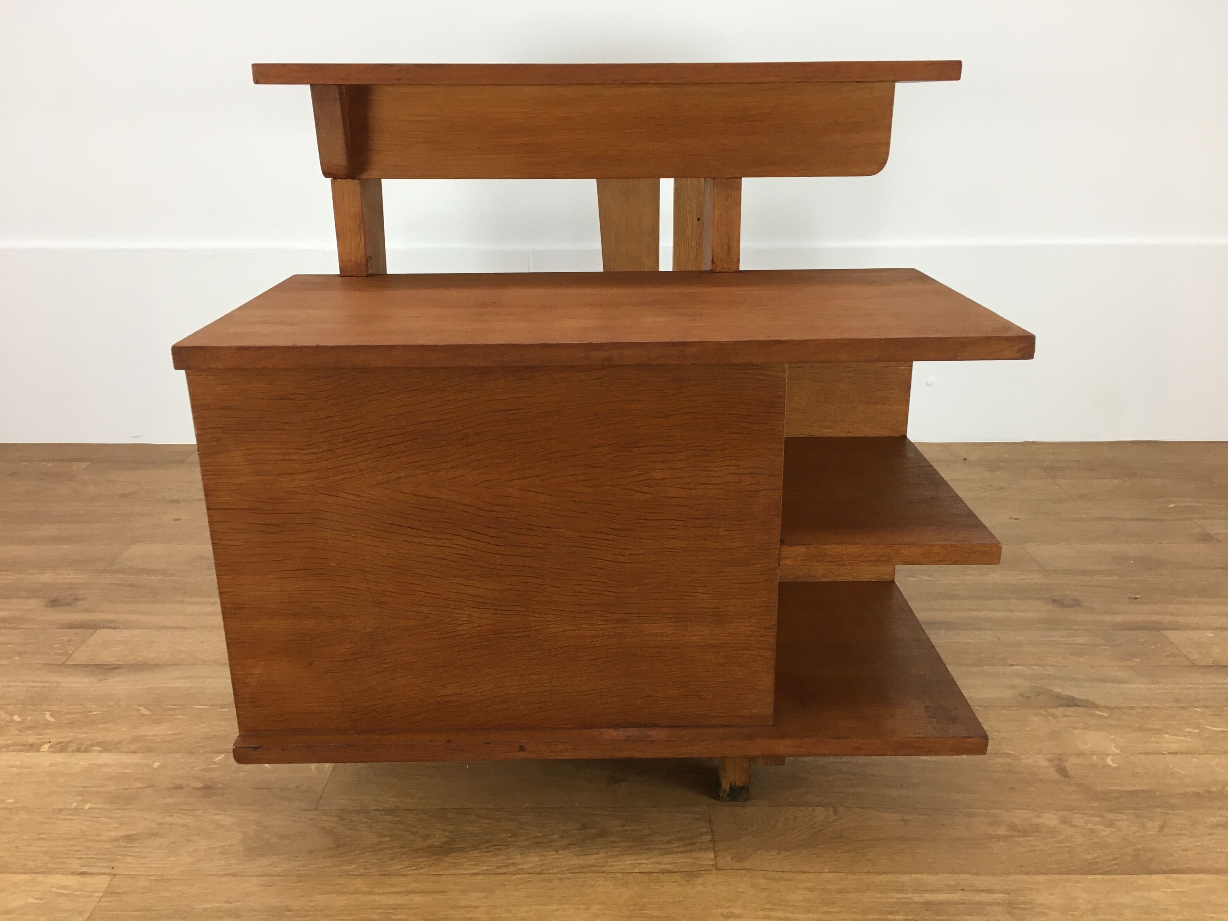 Asymmetric tripod office Reconstruction 1950s