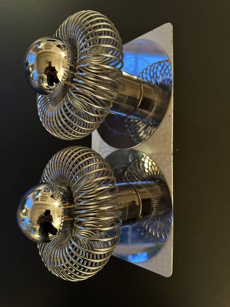 Double "spring" wall light Andréa Lazzari. Vintage.