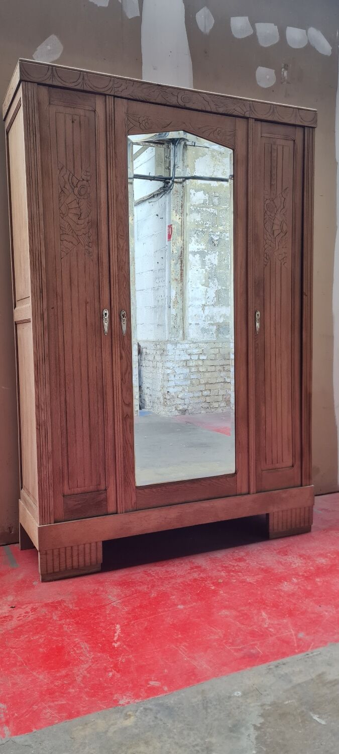 Art deco wardrobe in light oak