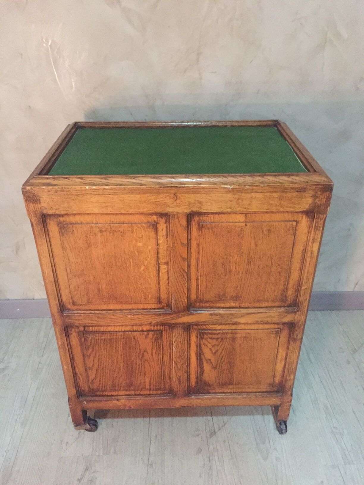 Former furniture shop on wheels