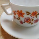 Six Scania Arcopal coffee cups