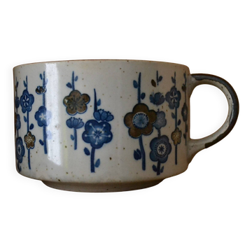 Tasse en grès motif japonisant