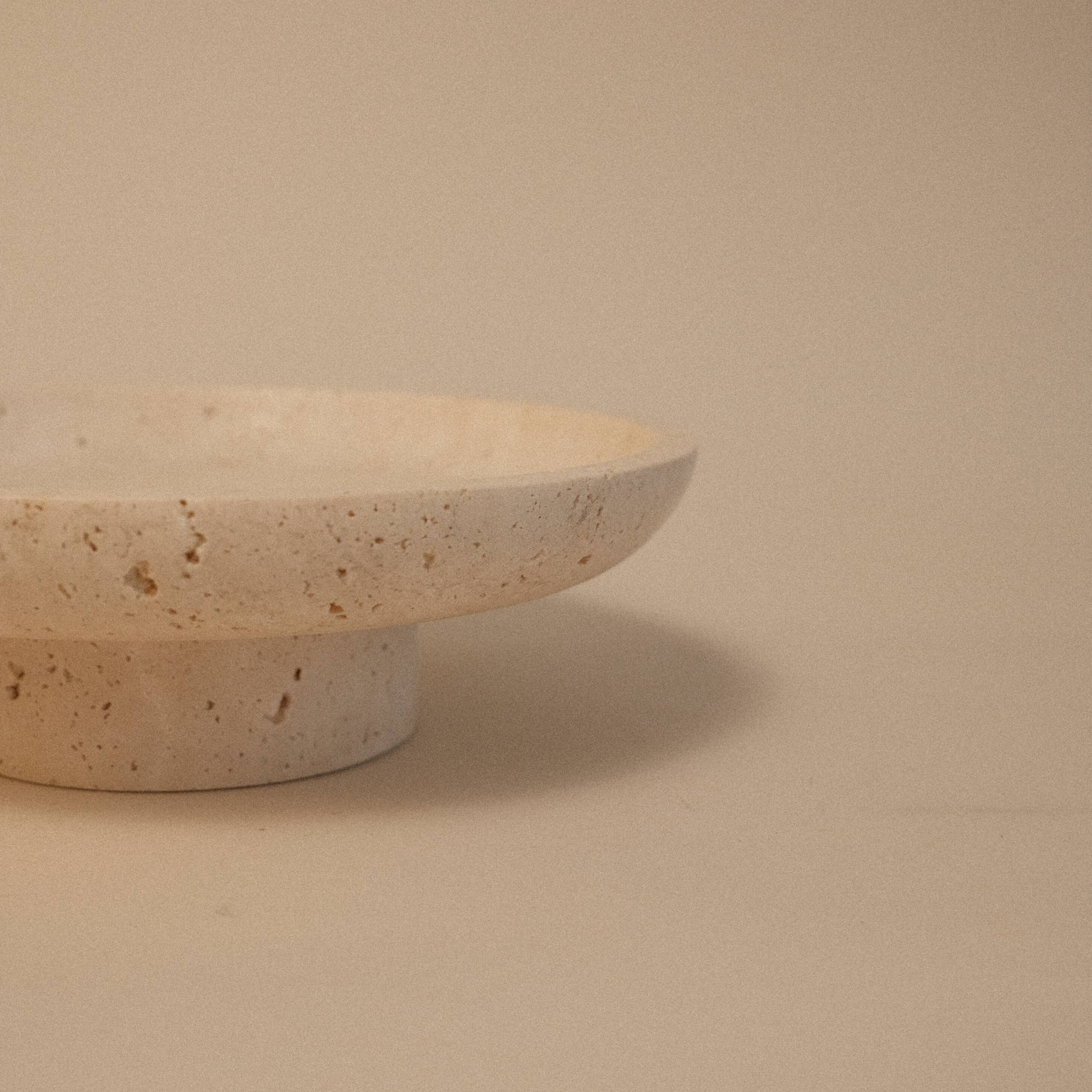 Travertine pocket emptier