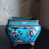 Vase ancien en bronze et émaux cloisonnés