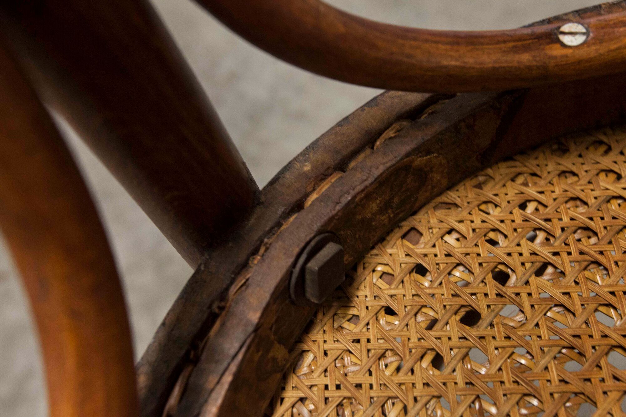 Pair of chairs bistrto Brief 1900 curved wood and canning