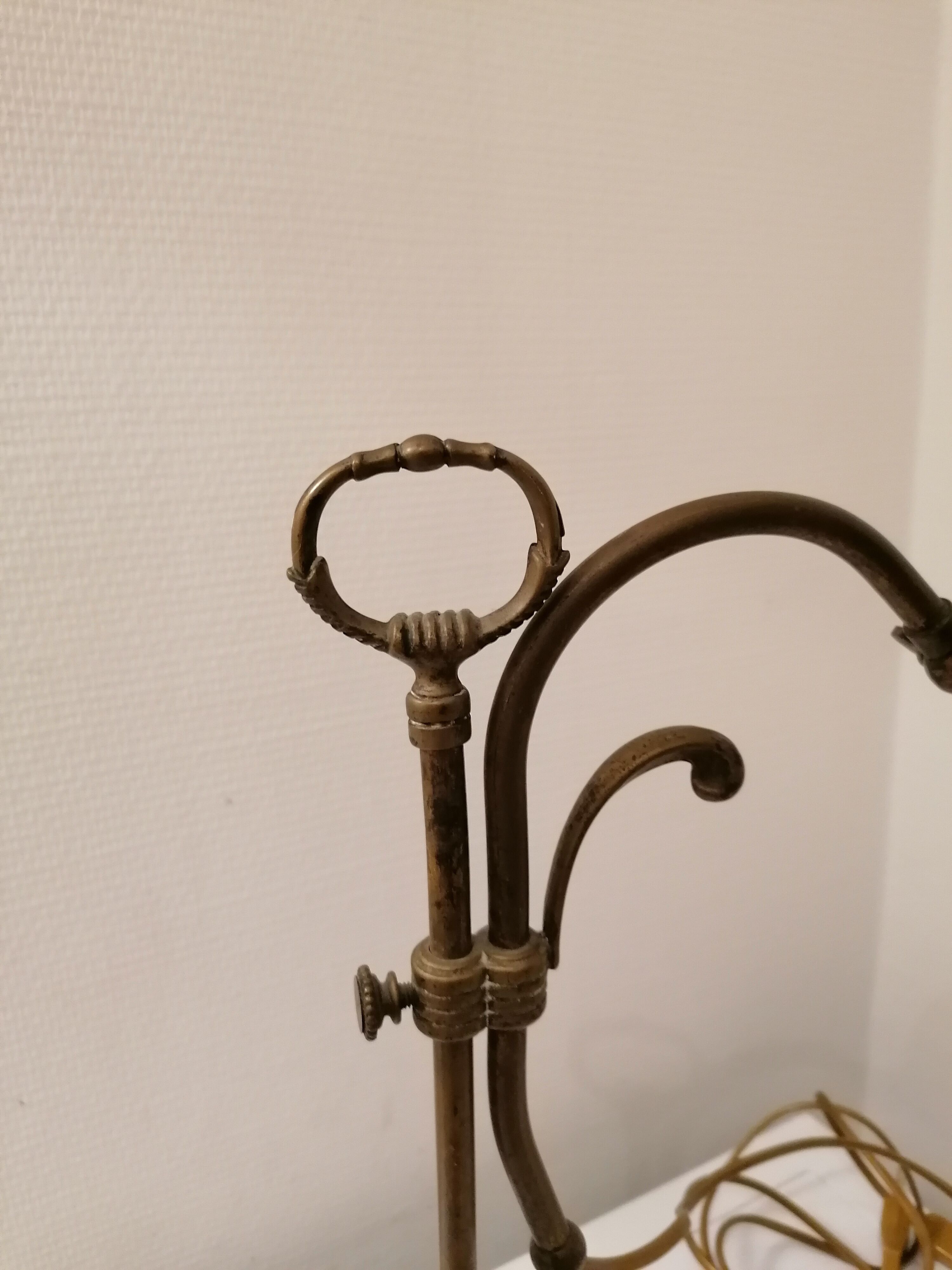 Brass lamp foot