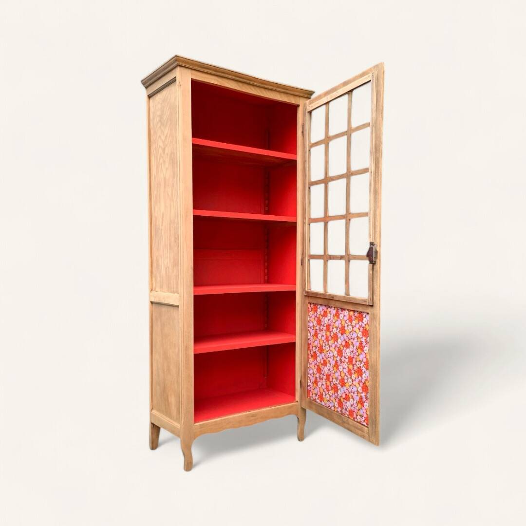 Armoire bonnetière parisienne vintage bois brut