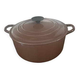 Le Creuset cast iron casserole in very good condition.