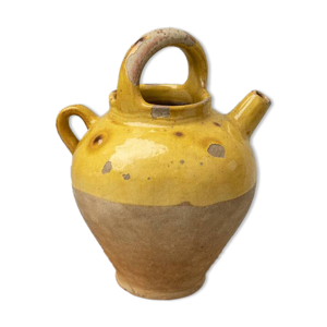 Cruche ancienne en terre